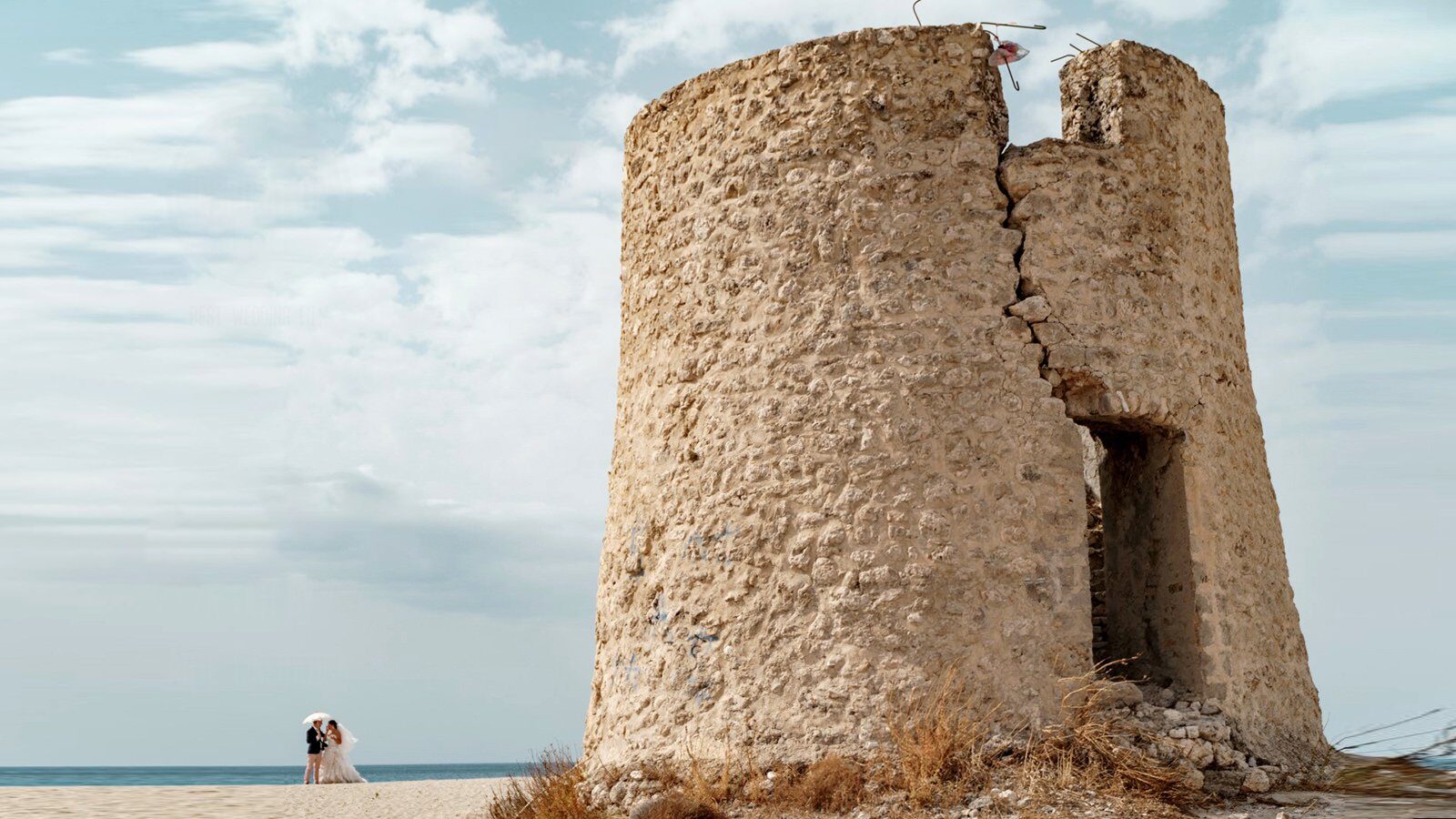 Lefkada wedding videographer filming a couple