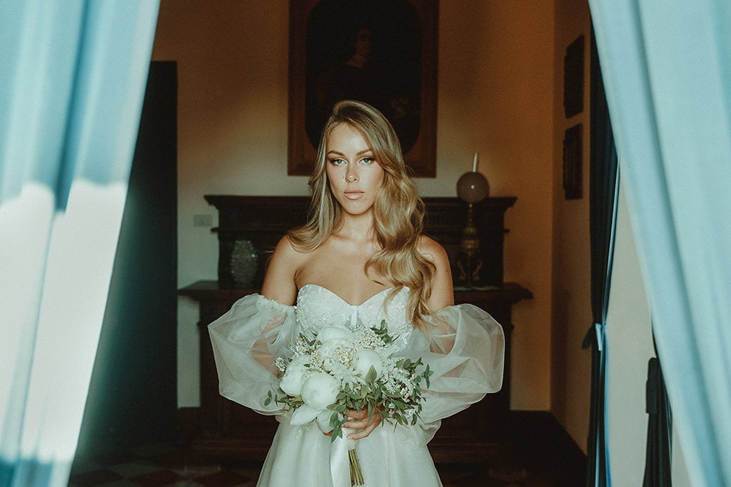 Getting Married in Puglia Bridal portrait and bouquet in Masseria Spina